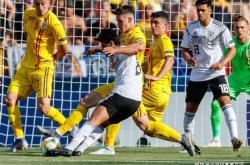 开云体育官网-关于意大利足球强队迎战，胜负乃一线之间的信息