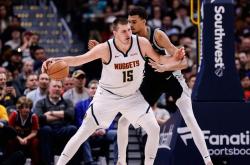 开云体育官方网站-马刺逆转赢下掘金，近期表现亮眼