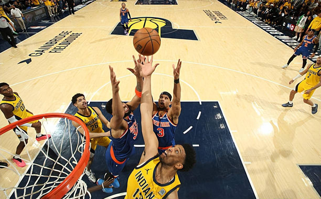 关于中锋大闹场，球队客场获胜喜人的信息