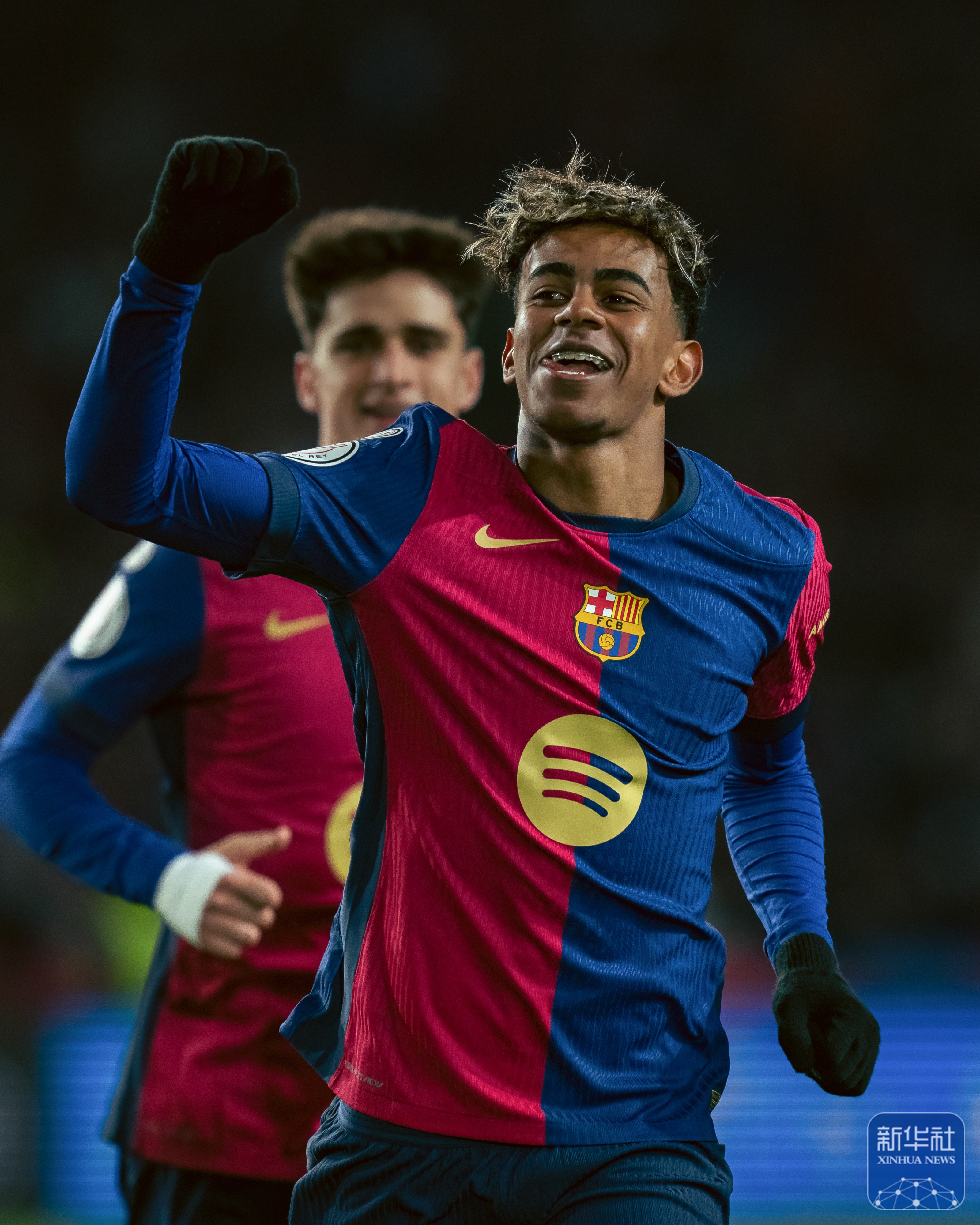 包含西班牙球队获得连胜，实力有所增强的词条