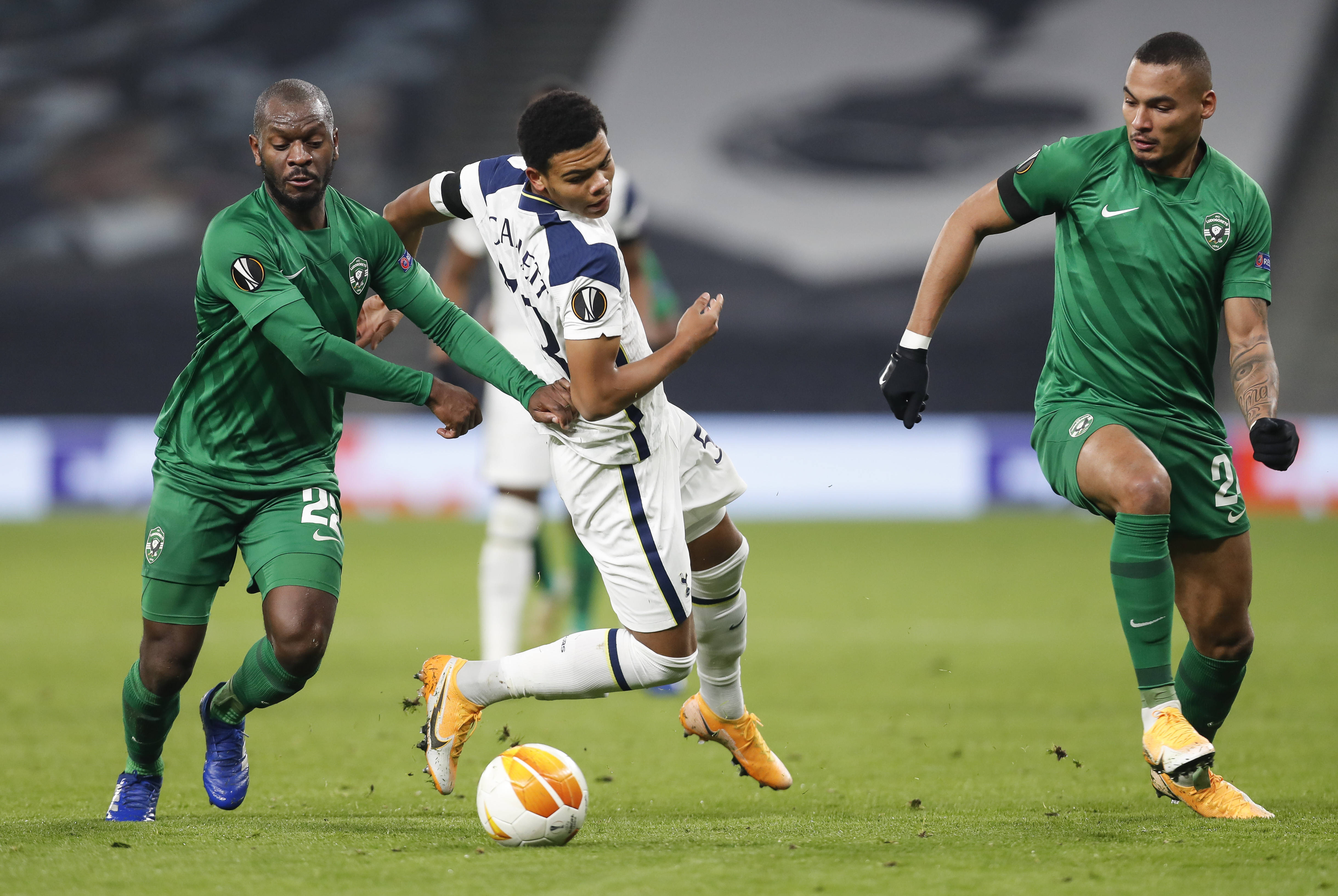 里尔战平图卢兹，保持不败