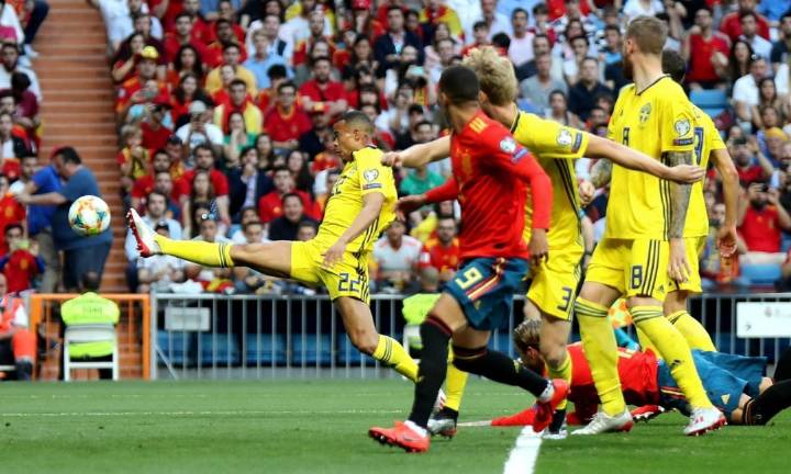 乌克兰女足队以强势表现跻身前列 乌克兰女足队以强势表现跻身前列