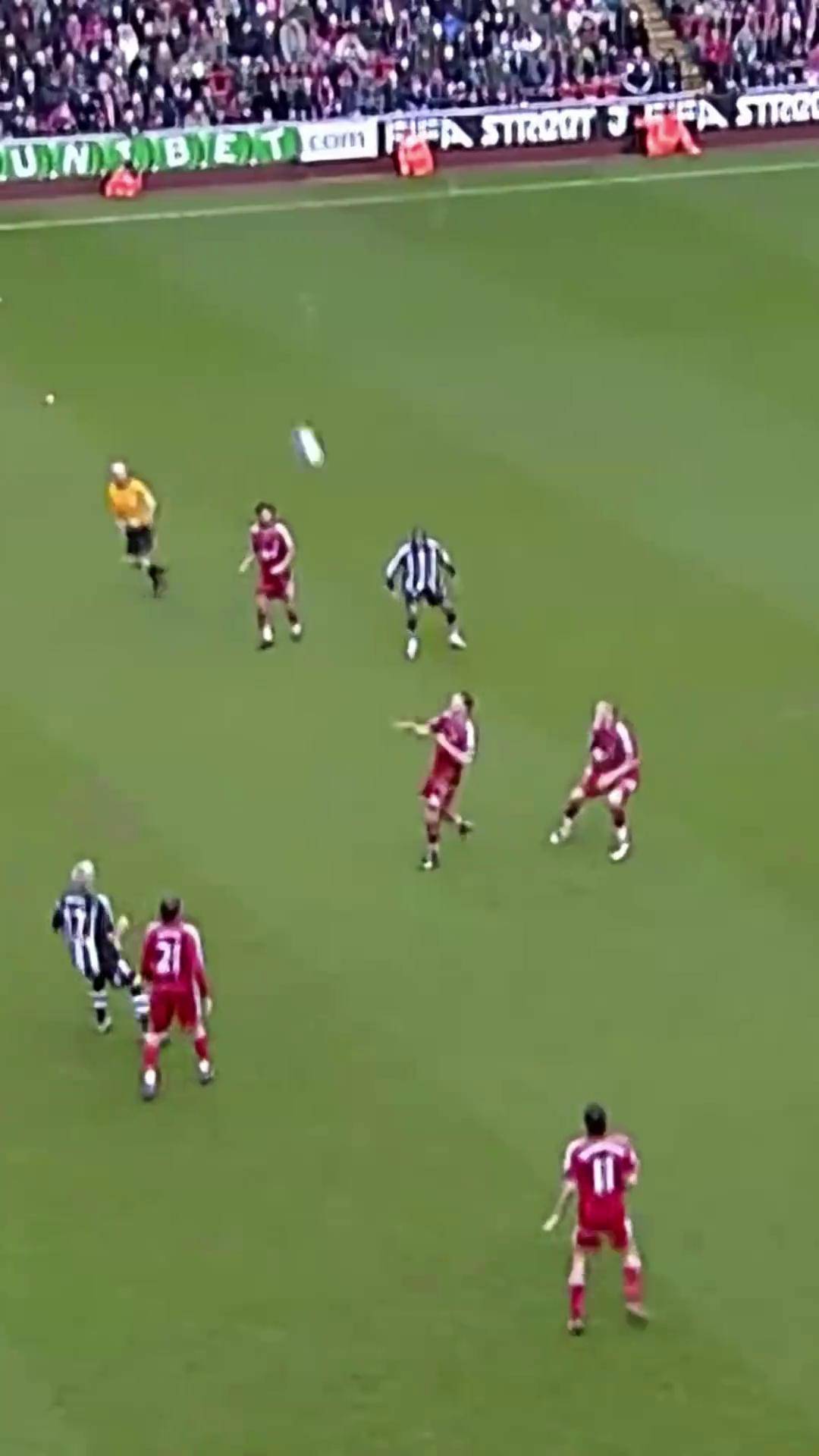 包含利物浦与阿贾克斯战平，难解胜负的词条