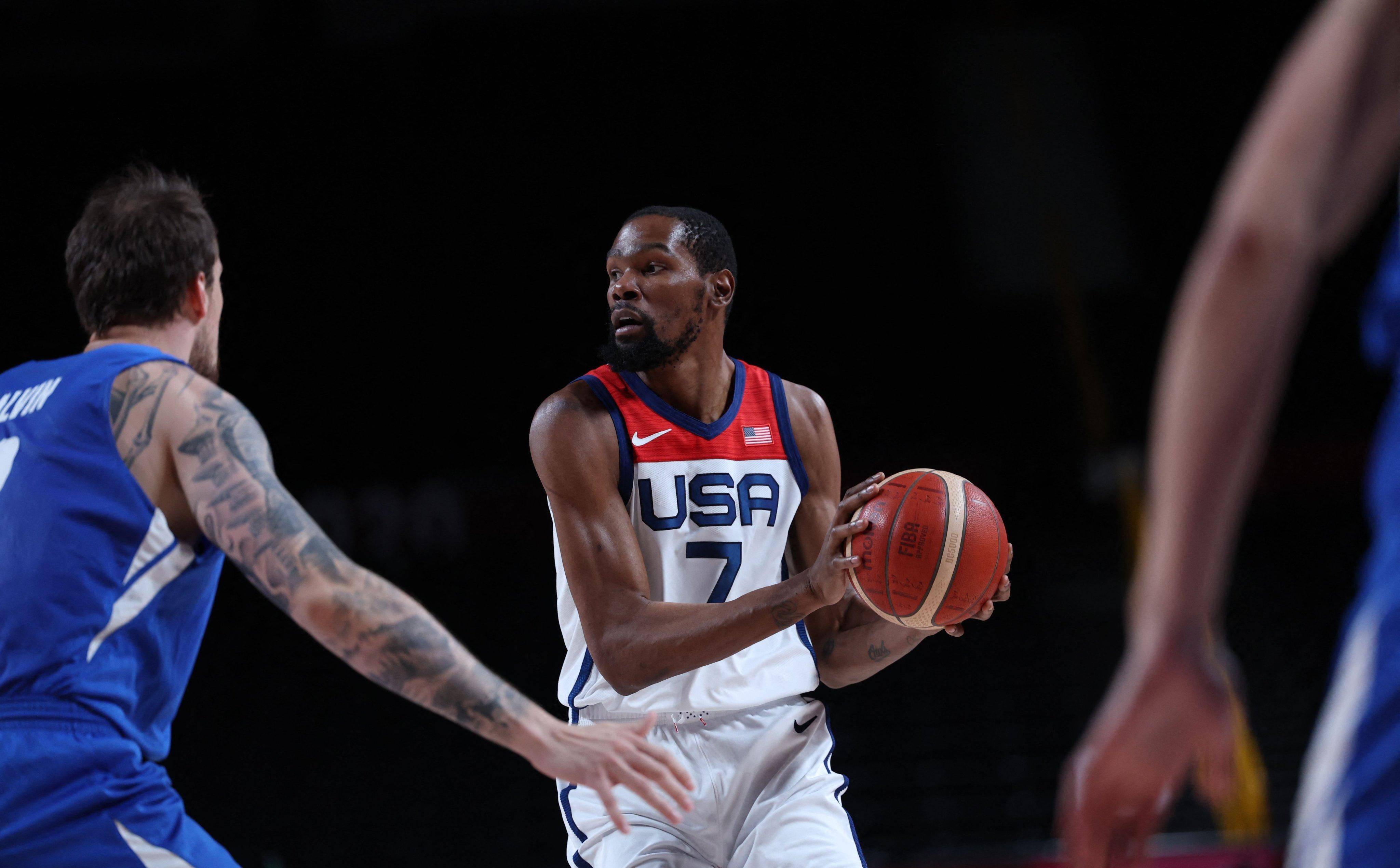 云南男篮战绩不佳,寻求突破关卡 云南男篮战绩不佳,寻求突破关卡