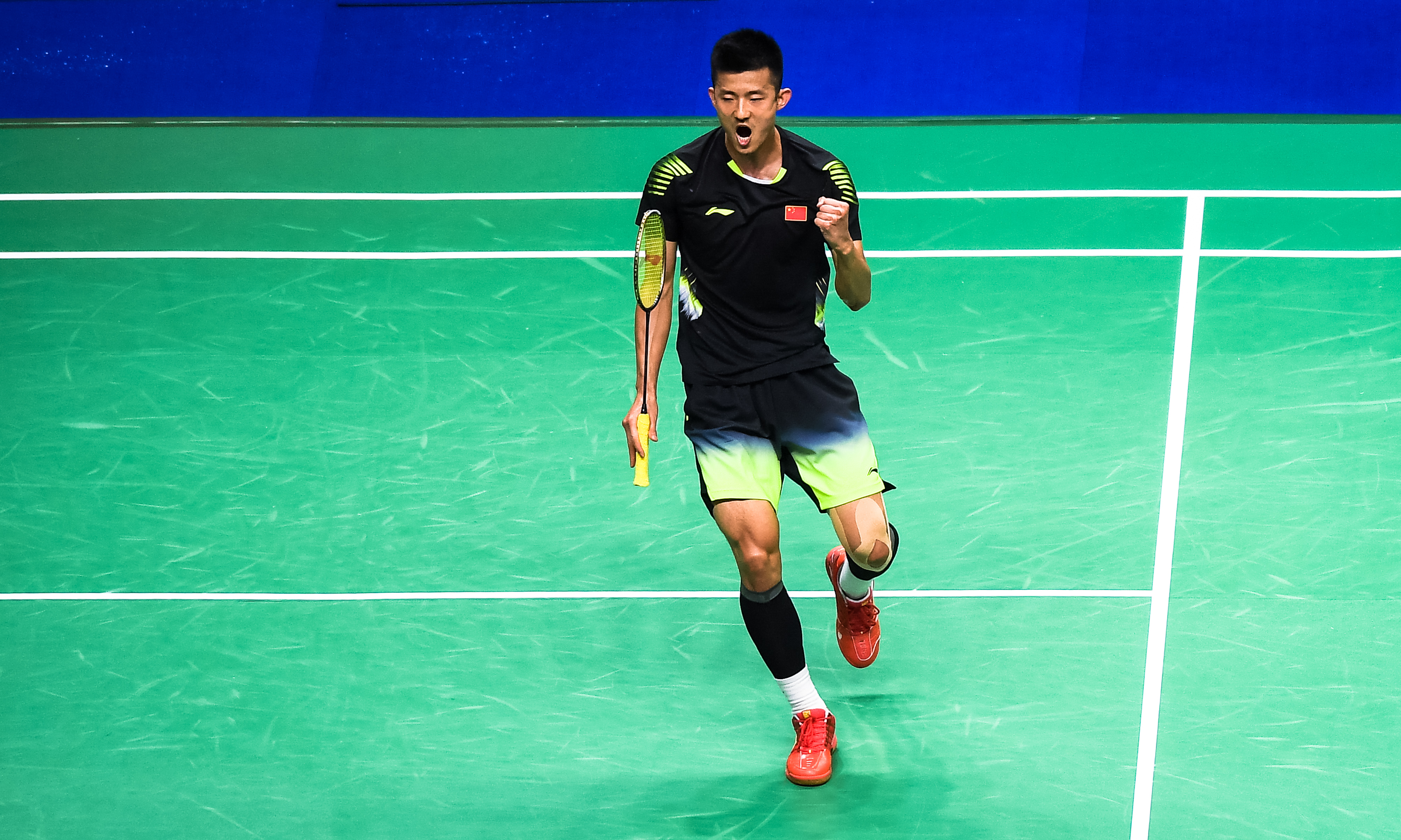 韩国羽毛球队碾压丹麦羽毛球队，谌龙惊艳世界