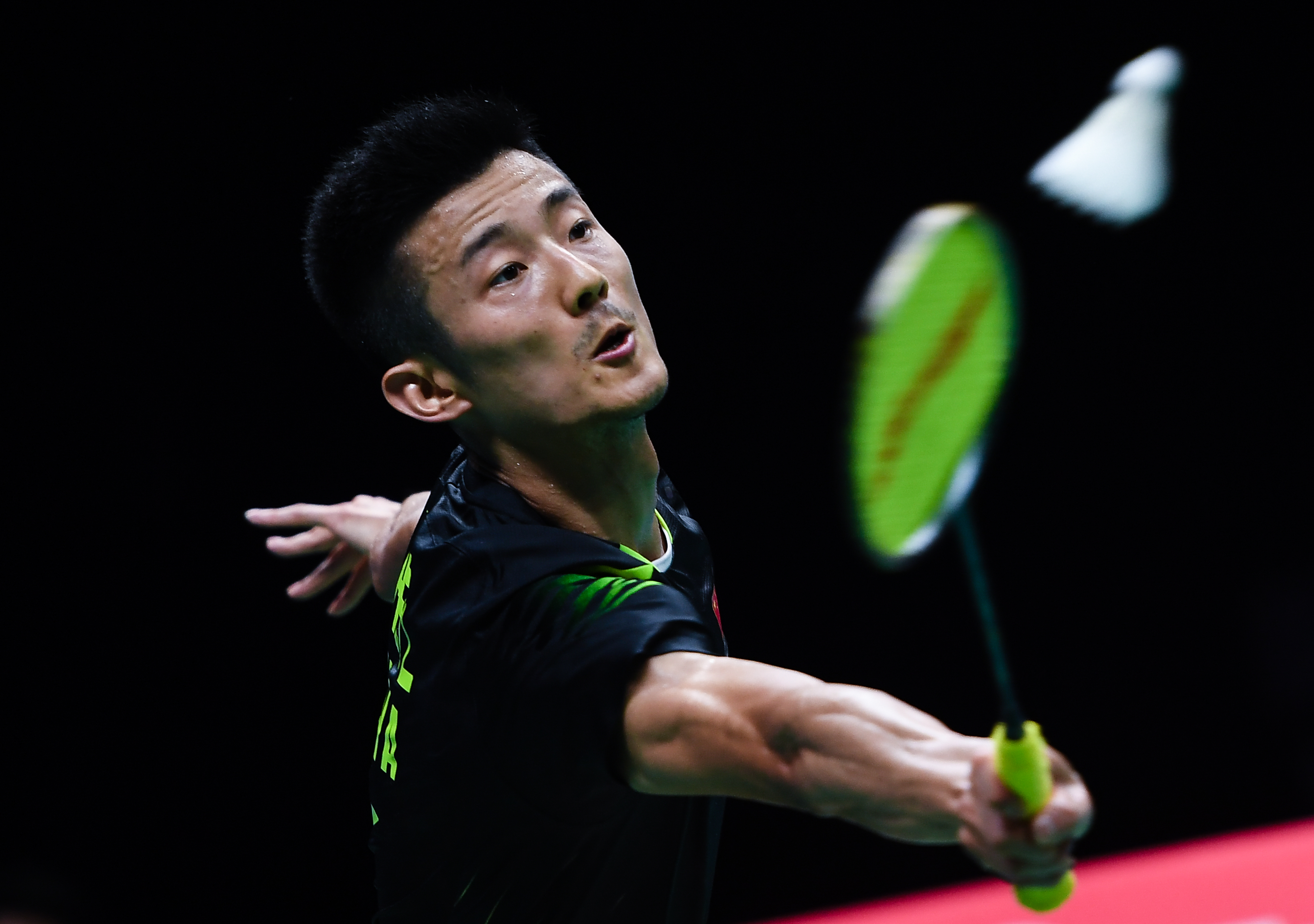 韩国羽毛球队碾压丹麦羽毛球队，谌龙惊艳世界