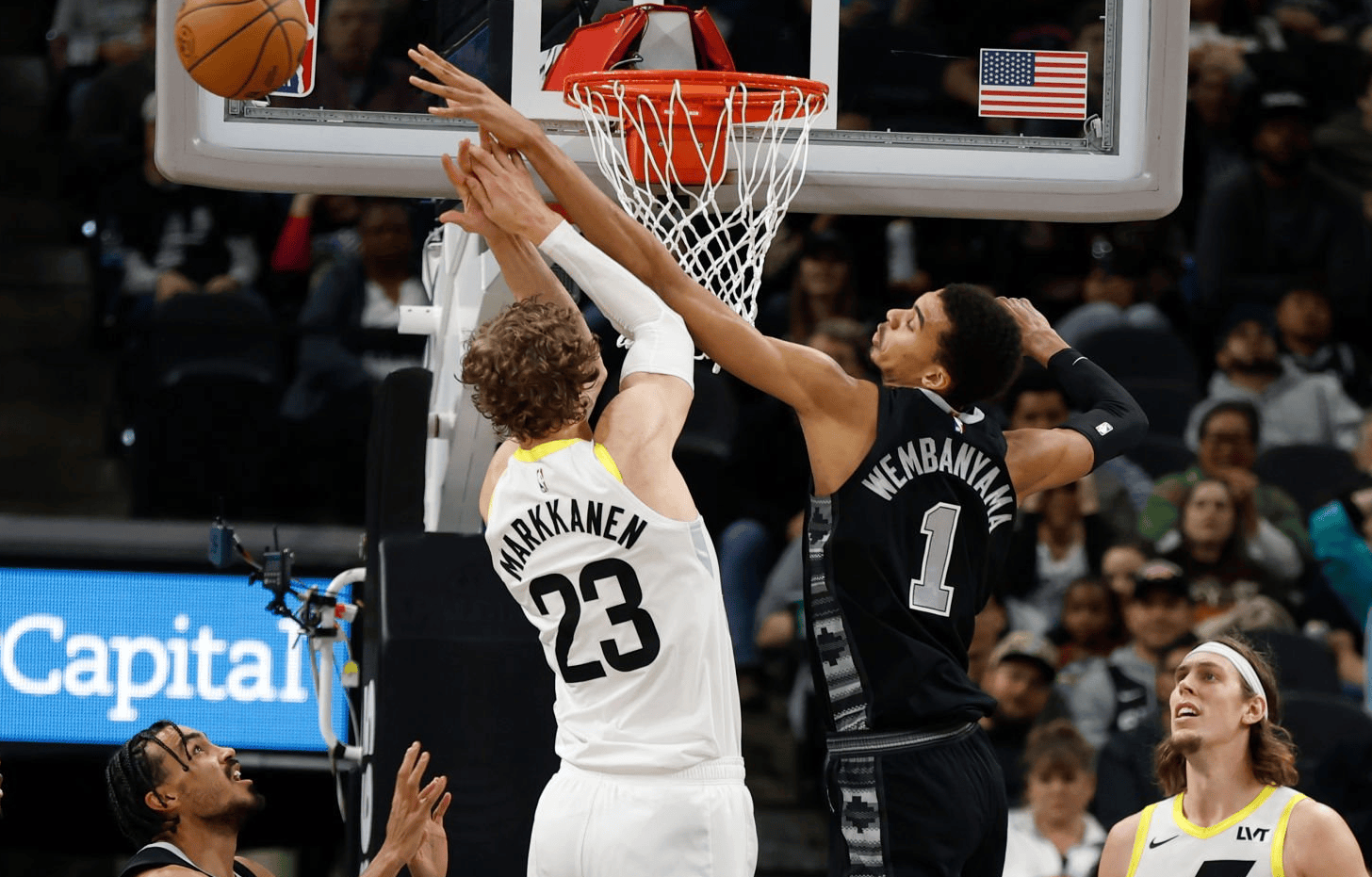 马刺主场绝杀猛龙,将系列赛比分改写 马刺主场绝杀猛龙,将系列赛比分改写